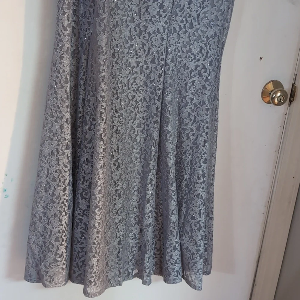 Gray Lace Robe - Picture 2 of 5